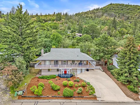 1768 Crestview Drive Ashland OR 97520