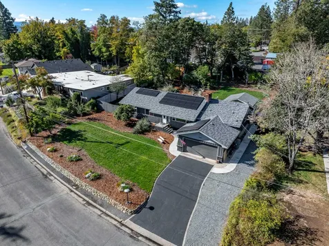 740 NW Kinney Street Grants Pass OR 97526