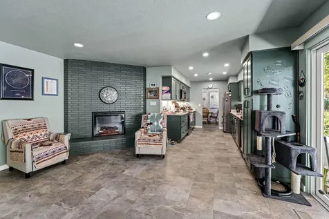 740 NW Kinney Street Grants Pass OR 97526