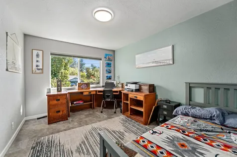 740 NW Kinney Street Grants Pass OR 97526