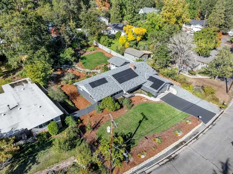 740 NW Kinney Street Grants Pass OR 97526