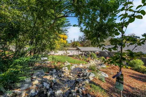 740 NW Kinney Street Grants Pass OR 97526