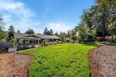 740 NW Kinney Street Grants Pass OR 97526
