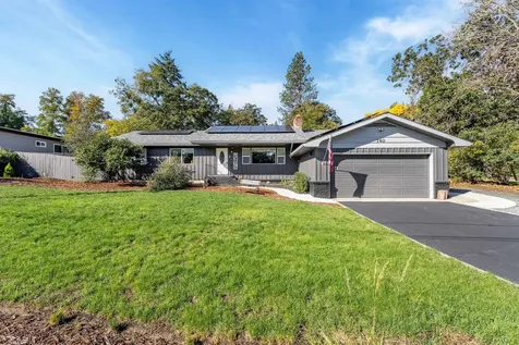 740 NW Kinney Street Grants Pass OR 97526