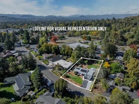 740 NW Kinney Street Grants Pass OR 97526