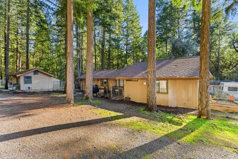 1492 Crooks Creek Road Selma OR 97538