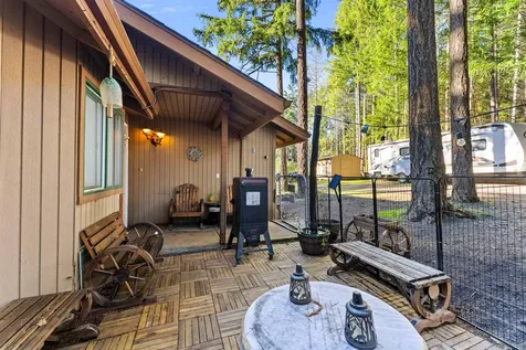 1492 Crooks Creek Road Selma OR 97538