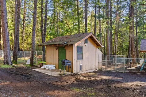 1492 Crooks Creek Road Selma OR 97538