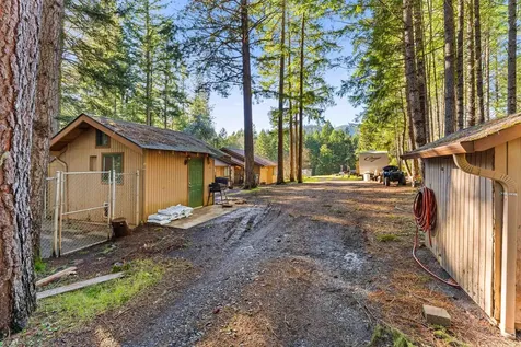1492 Crooks Creek Road Selma OR 97538