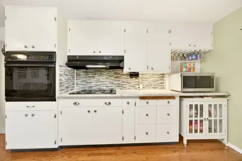 201 S Rose Street Phoenix OR 97535