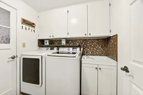 201 S Rose Street Phoenix OR 97535