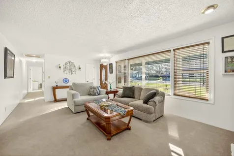 201 S Rose Street Phoenix OR 97535