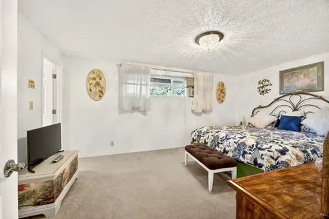 201 S Rose Street Phoenix OR 97535