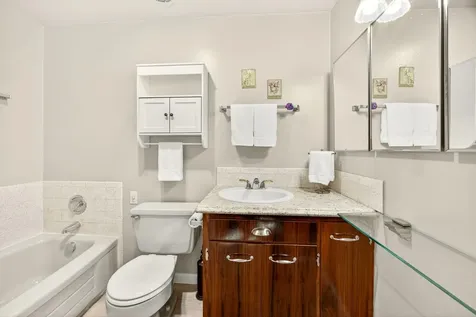 201 S Rose Street Phoenix OR 97535
