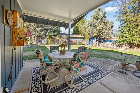 201 S Rose Street Phoenix OR 97535