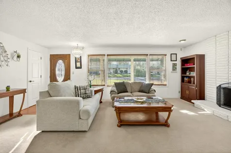 201 S Rose Street Phoenix OR 97535