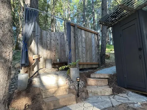 615 W Hawksdale Drive Grants Pass OR 97526