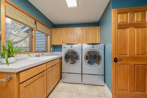 1648 NW Summit Drive Bend OR 97703