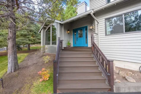 1648 NW Summit Drive Bend OR 97703
