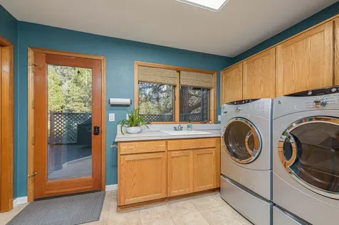 1648 NW Summit Drive Bend OR 97703