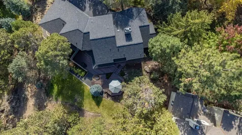 1648 NW Summit Drive Bend OR 97703