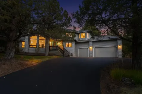 1648 NW Summit Drive Bend OR 97703