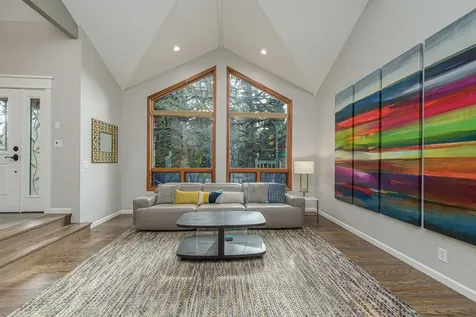 1648 NW Summit Drive Bend OR 97703
