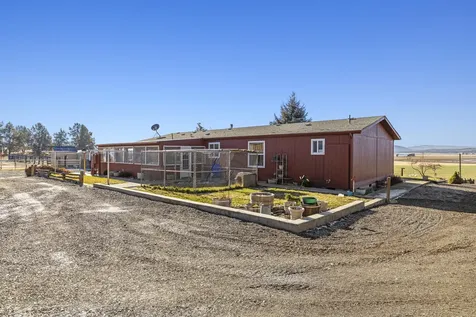5415 Haskins Road Bonanza OR 97623