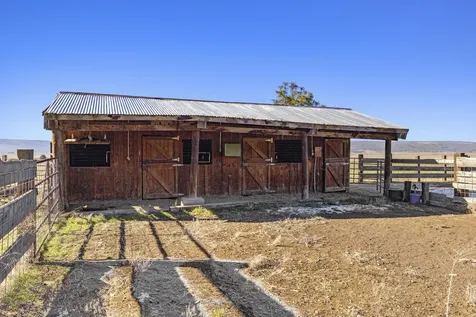 5415 Haskins Road Bonanza OR 97623