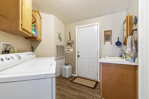 5415 Haskins Road Bonanza OR 97623