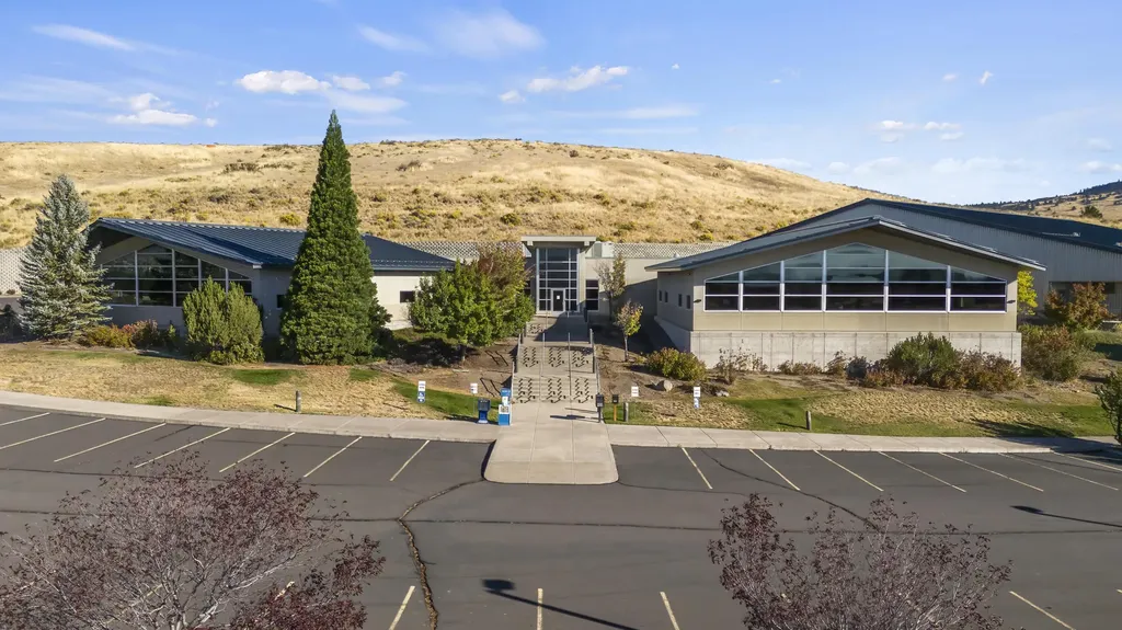 2701 Foothills Boulevard Klamath Falls OR 97603