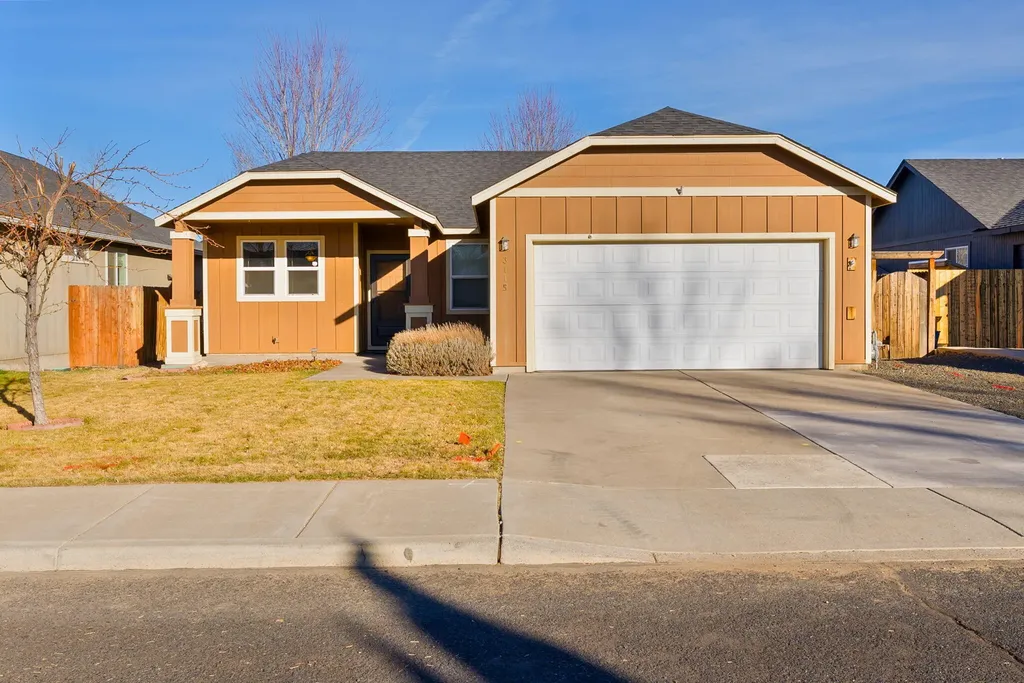 3115 SW Peridot Avenue Redmond OR 97756