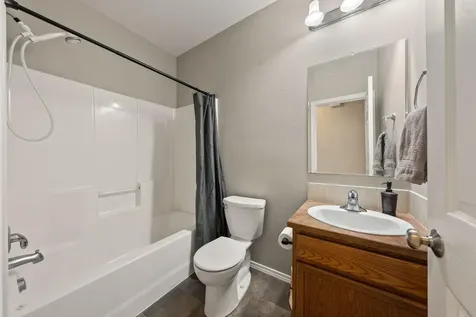 3115 SW Peridot Avenue Redmond OR 97756