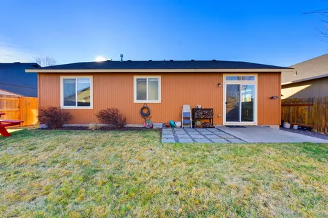 3115 SW Peridot Avenue Redmond OR 97756