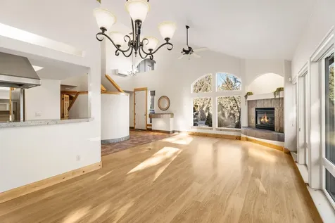 1895 Murrelet Drive Redmond OR 97756