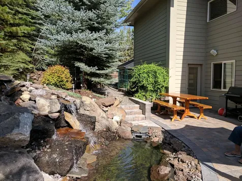 1895 Murrelet Drive Redmond OR 97756