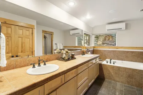 1895 Murrelet Drive Redmond OR 97756