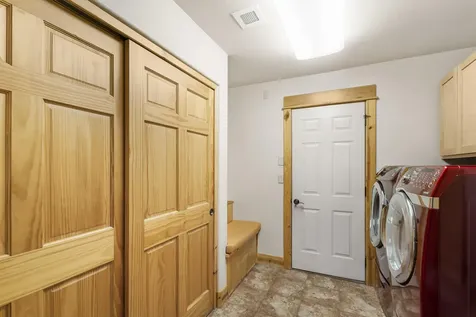 1895 Murrelet Drive Redmond OR 97756