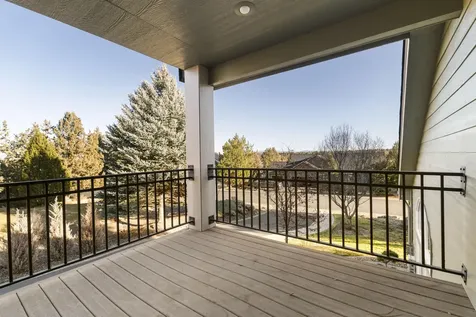 1895 Murrelet Drive Redmond OR 97756