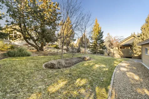 1895 Murrelet Drive Redmond OR 97756
