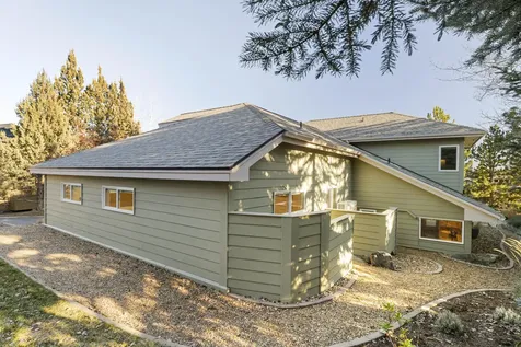 1895 Murrelet Drive Redmond OR 97756