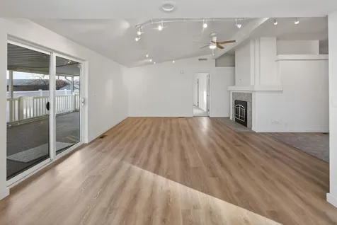1865 NE 6th Street Redmond OR 97756