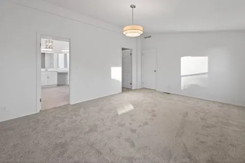 1865 NE 6th Street Redmond OR 97756