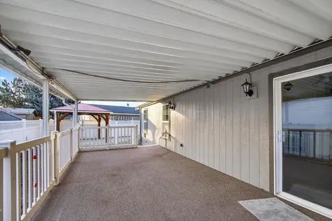 1865 NE 6th Street Redmond OR 97756