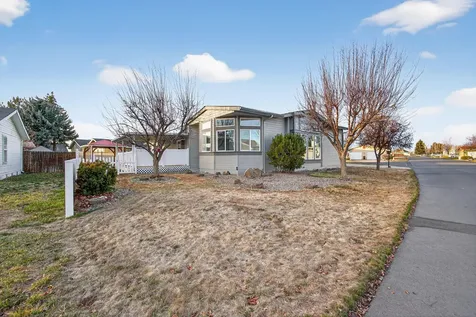 1865 NE 6th Street Redmond OR 97756