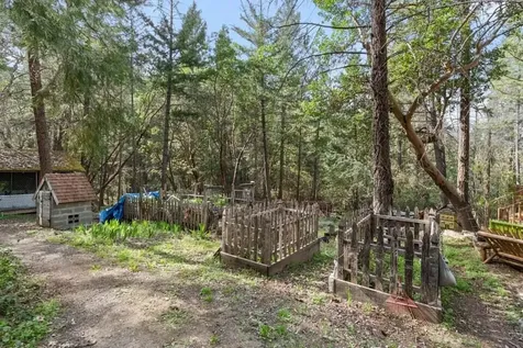 1584 Yale Creek Road Jacksonville OR 97530
