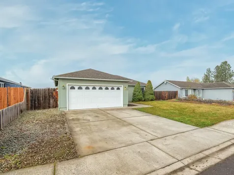 7973 Isabella Way White City OR 97503