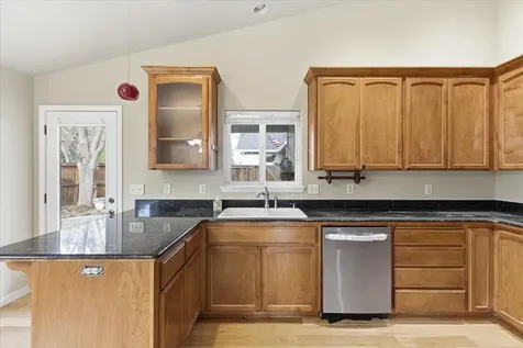 311 Isabel Drive Medford OR 97501