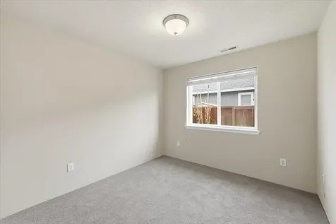 311 Isabel Drive Medford OR 97501