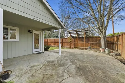 311 Isabel Drive Medford OR 97501